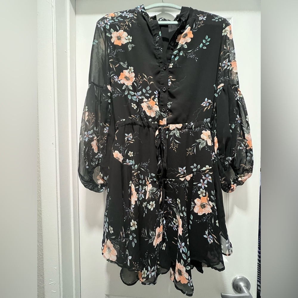Vici Black Floral Long Sleeve Dress